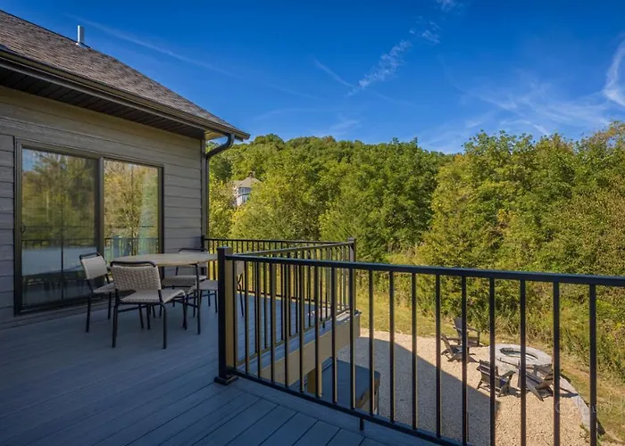 Summer In - Hot Tub, Fire Pit & Views